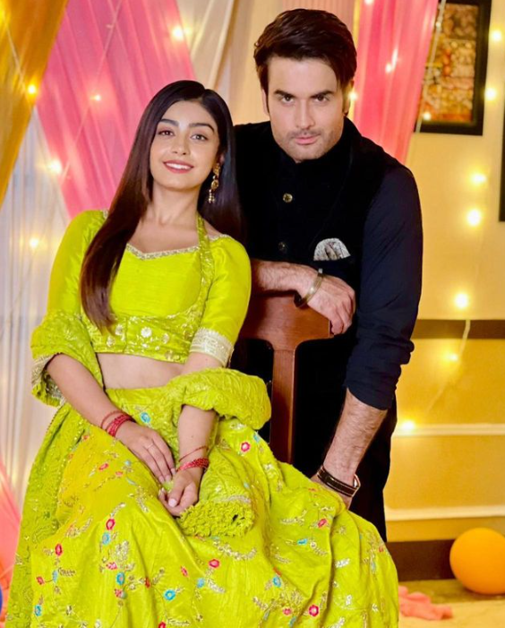 Vivian Dsena With Udaariyaan's Co Star Twikle Arora