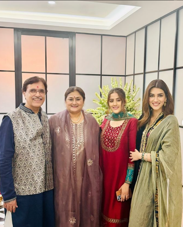 Kriti Sanon's Family