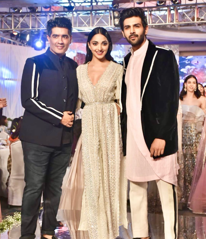 Kiara advani's Favourite Fashion Designer Manish Malhotra With Kartik Aaryan