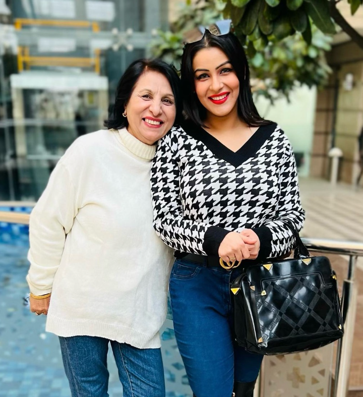 Yamini Malhotra With Her Mother Veena Malhotra