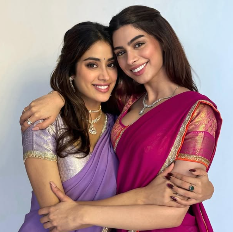 Janhvi Kapoor With her sister Khushi Kapoor