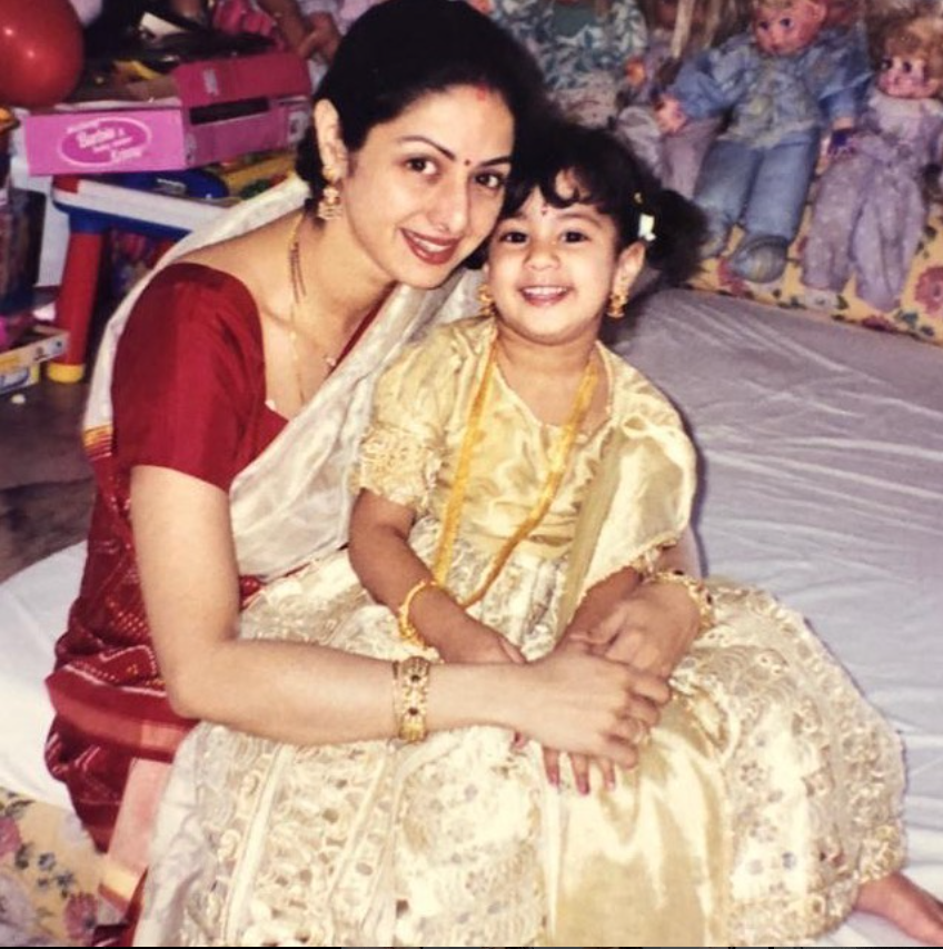 Janhvi Kapoor's Childhood Picture With her mother Sridevi