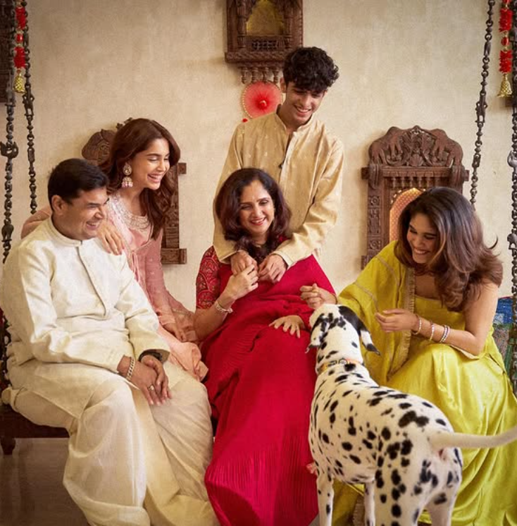 Sharvari Wagh with her family