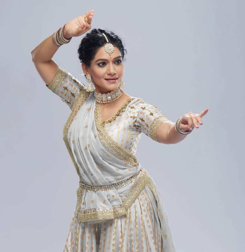 Urmilla Kothare as a kathak dancer