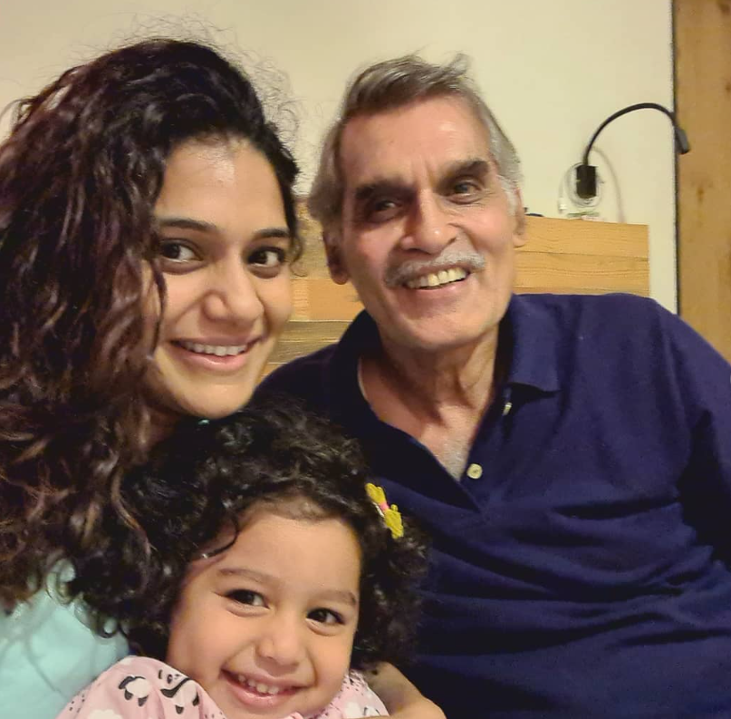 Urmilla Kothare with her father and daughter