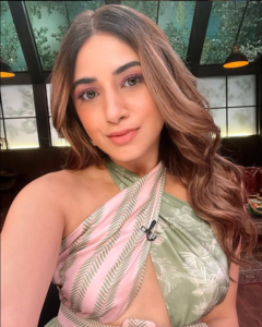 Kaashvi Hiranandani: Biography, Age, Family, Career & Net Worth