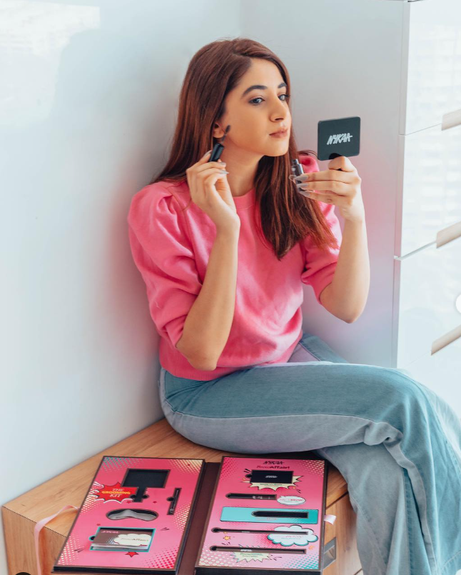 Aashna Shroff Promoting  NYKAA makeup products