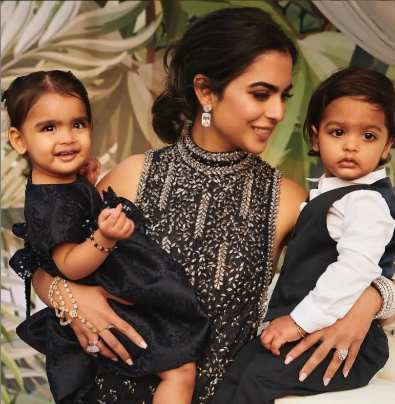 Isha Ambani with her Twins