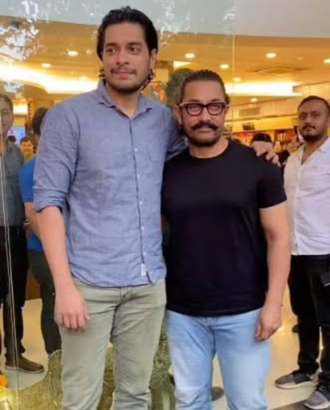 Junaid khan with his father Aamir khan