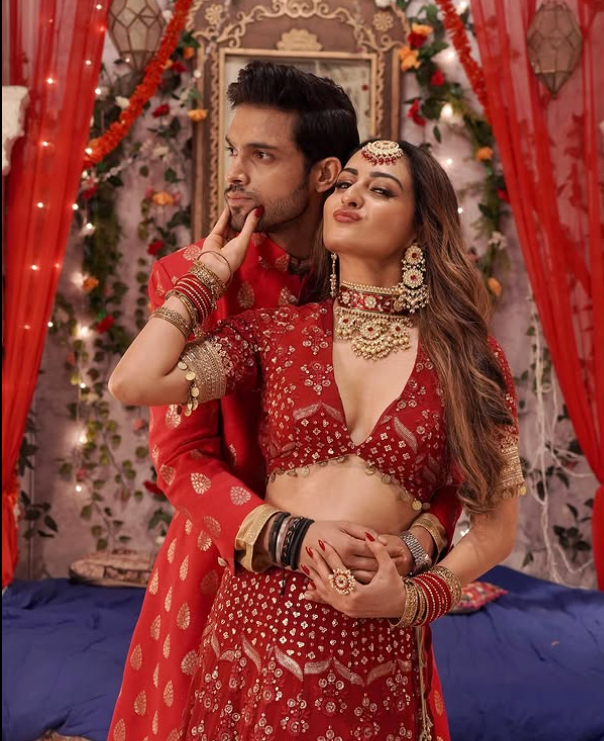 Zaara Yesmin & Parth Samarth in the music Video 'Sabki Baratein Aayi'