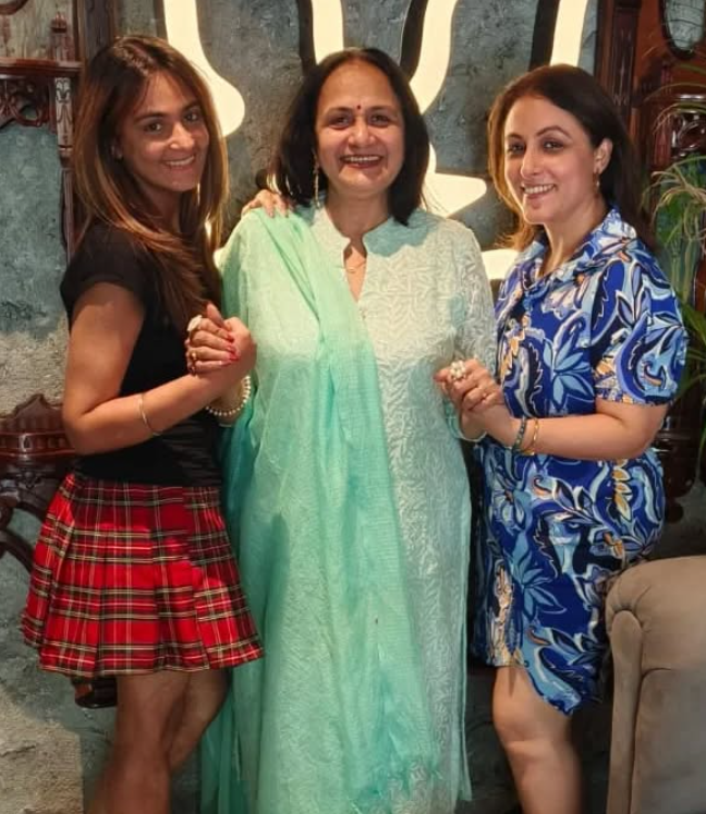 Shweta Rohira with her mother Dr. Kajal Rohira