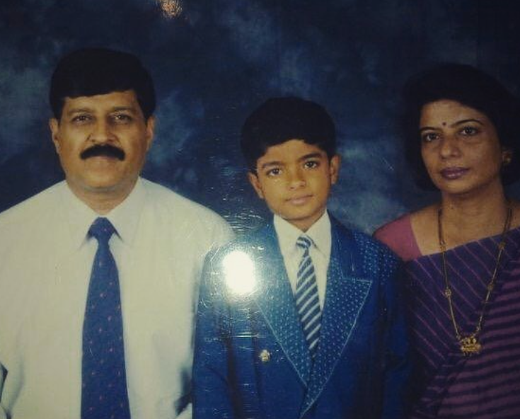 Sidharth Chopra's Childhood picture with his Parents