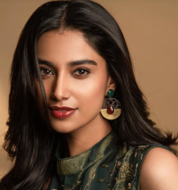 Meenakshi Chaudhary