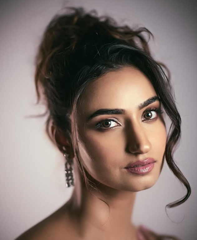 Elisha Mayor: Biography, Age, Family, Career & Net Worth
