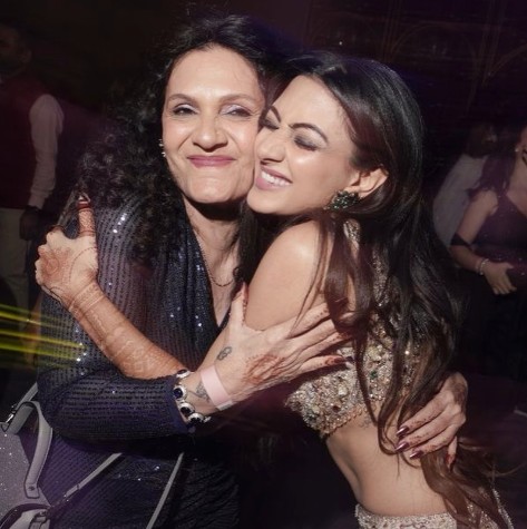 Neelam Upadhyaya with her mother Parveen Upadhyaya