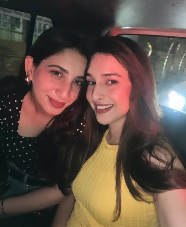 Sadia Khateeb with her sister Rumysa Khateeb