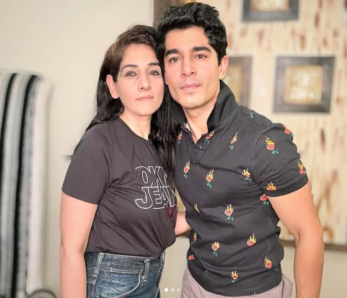 Shaan R Grover with his mother Anu Grover