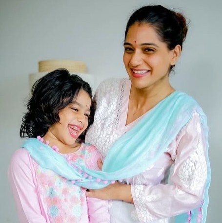 Urmilla Kothare with her daughter Jizah Kothare