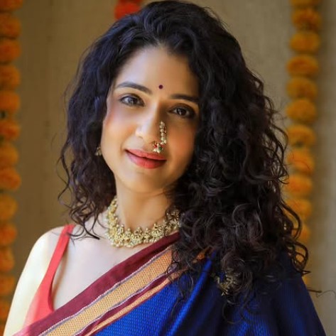Urmilla Kothare: Biography, Age, Family, Career & Best Movies