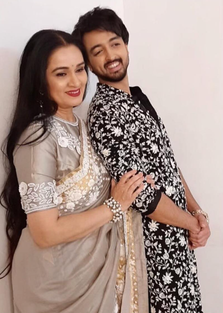 Priyaank Sharma with his mother Padmini Kolhapure