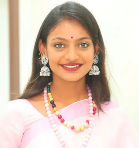 Monalisa Bhosle: Biography, Age, Family, Career & Net Worth