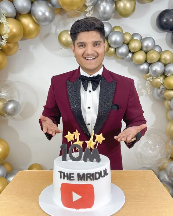 Mridul Tiwari Celebrating 10 Million Subscribers on YouTube