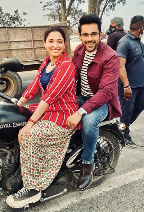 Abhishek Bajaj with Tamannah Bhatia in a scene from the film 'Babli bouner'