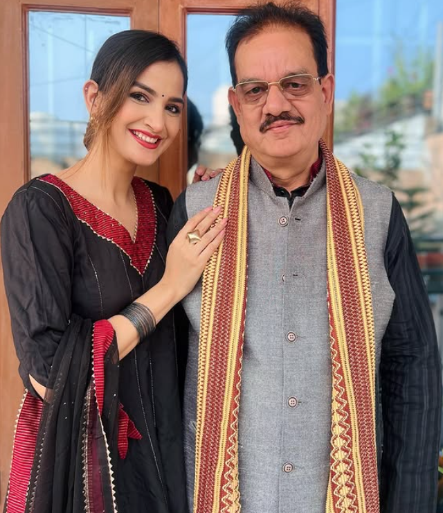 Shubhi Joshi with her Father