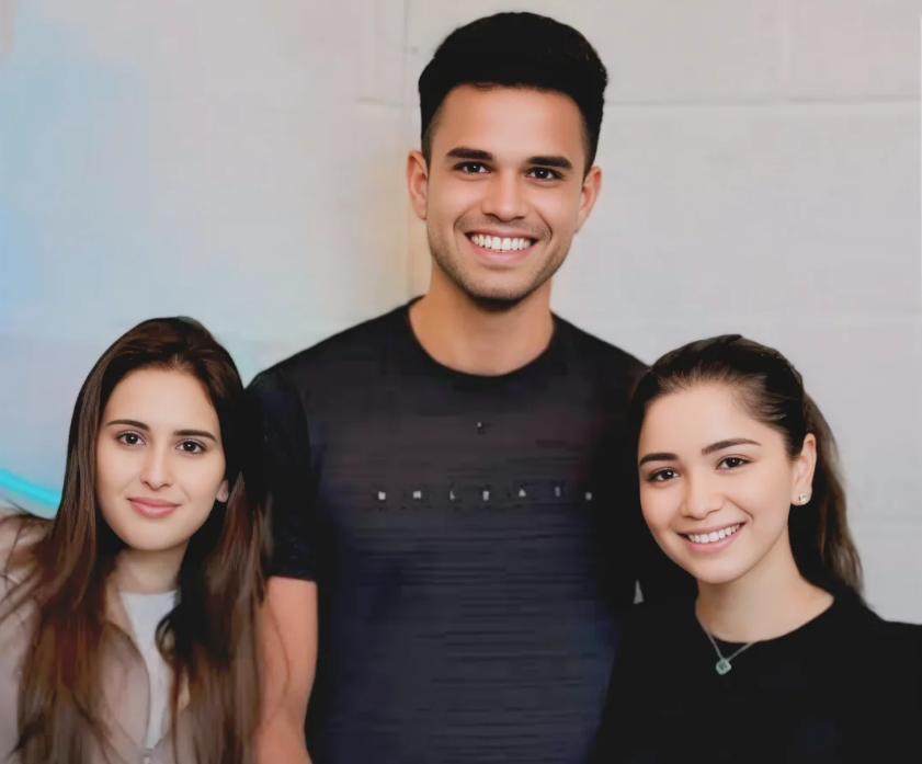 Saaniya Chandok with Arjun Tendulkar and Sara Tendulkar