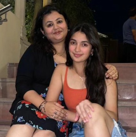 Jaanya Joshi with her father Rashmi Joshi