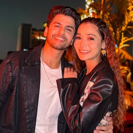 Krish Pathak with his wife Sara Khan