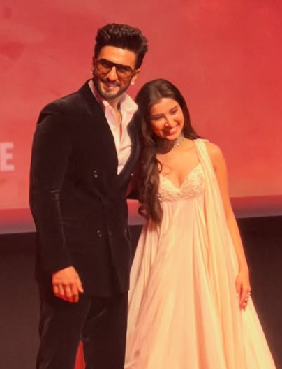 Sara Arjun with her 'Dhurandhar' co-star Ranveer Singh 