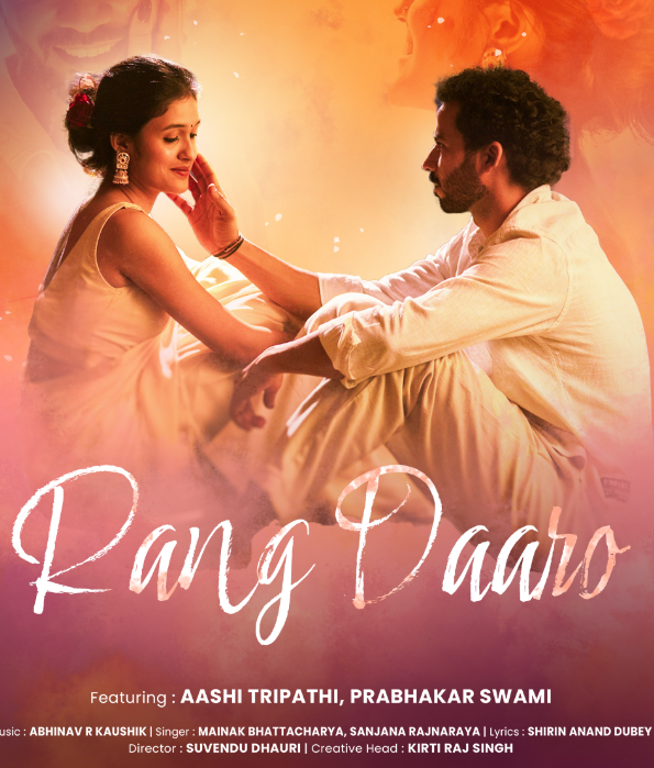 Aashi in the music video 'Rang Daaro'