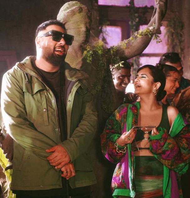 Sharvi Yadav With Badshah in the music video 'Morni'