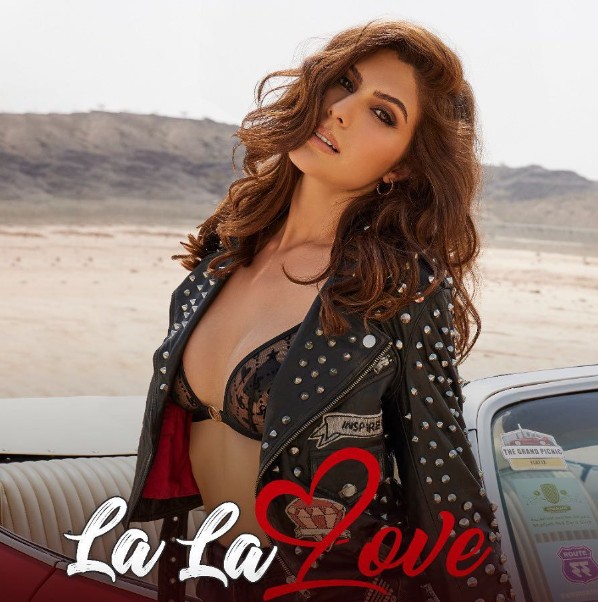 Elnaaz Norouzi in the music video "La La Love"