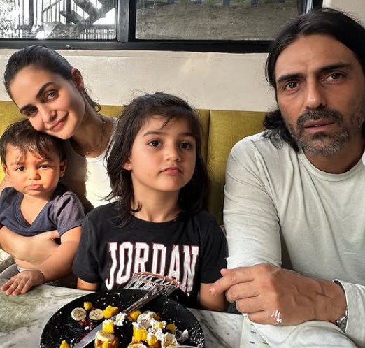 Gabriella Demetriades with her boyfriend Arjun Rampal and their sons