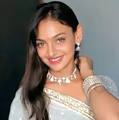 Monalisa Bhosle Profile