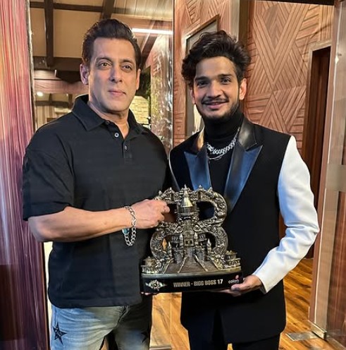 Munawar Faruqui with Bigg Boss 18 Trophy
