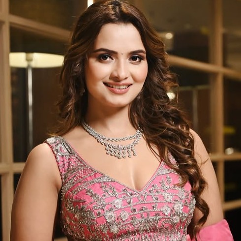 Neelam Giri Profile
