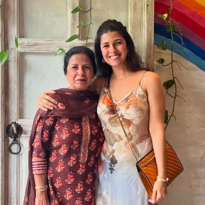Nimrat Kaur with her mother Avinash Kaur