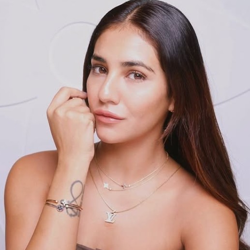 Radhika Seth Profile