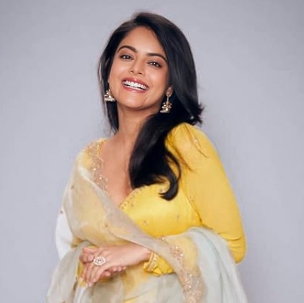 Riddhi Kumar: Biography, Age, Family, Career & Net Worth