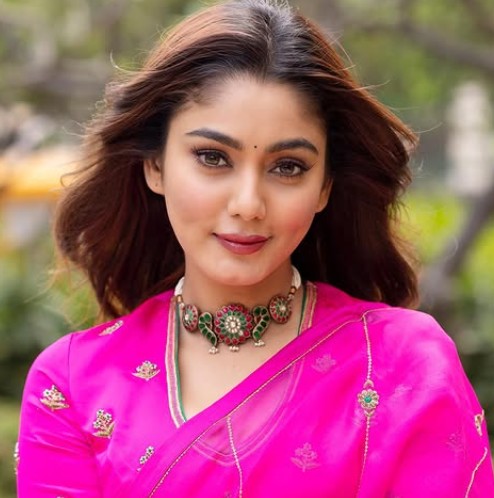 Sana Makbul Profile