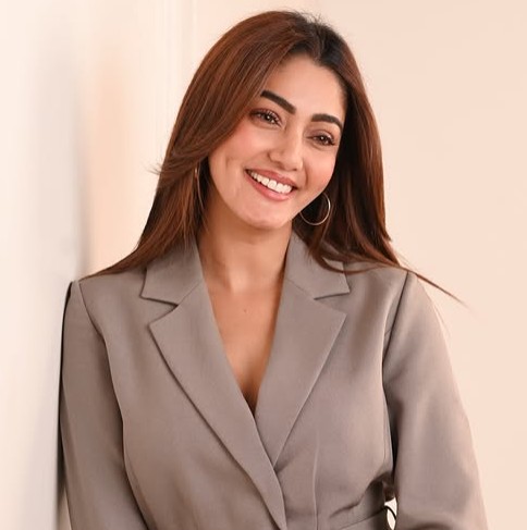 Sana Makbul