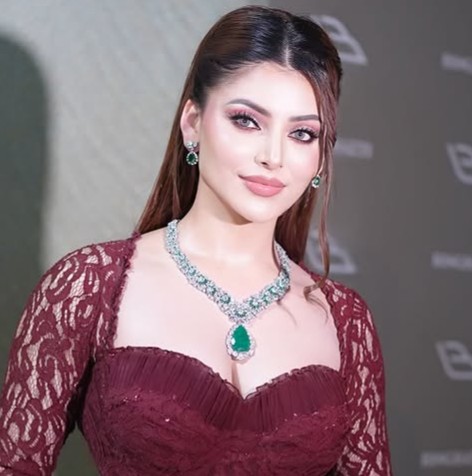 Urvashi Rautela: Biography, Age, Family, Career, Best Movies