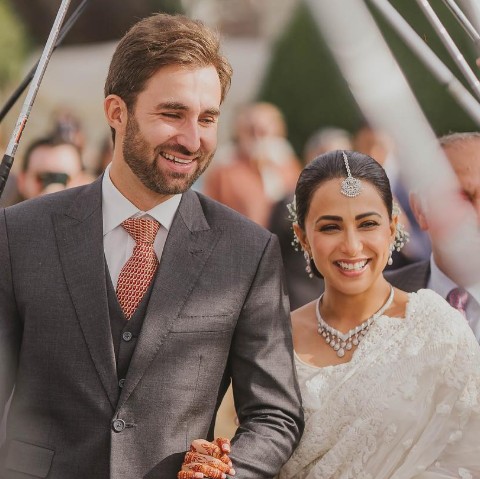Ushna Shah with her husband 'Hamza Amin'
