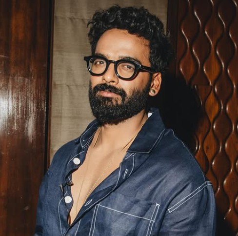 Vaibhav Raj Gupta Profile