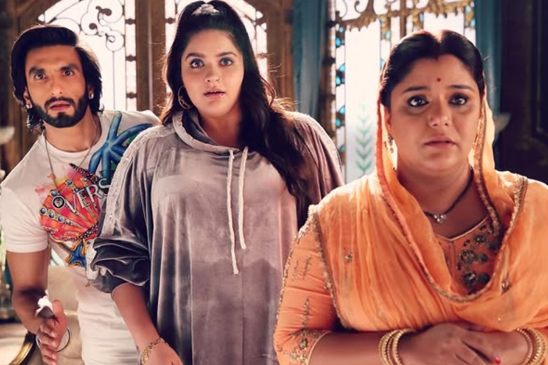 Anjali Anand and Ranveer Singh in the film 'Rocky Aur Rani Ki Prem Kahani'
