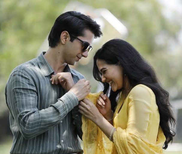 Ayesha Kaduskar and Ritik Ghanshani in a scene of the TV Series 'Bada Naam Karenge'
