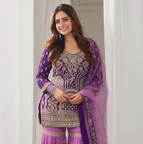 Ayesha Khan